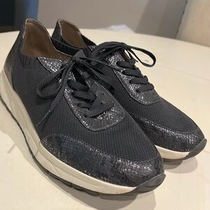 Naturalizer Nash Sneakers size 11 women’s